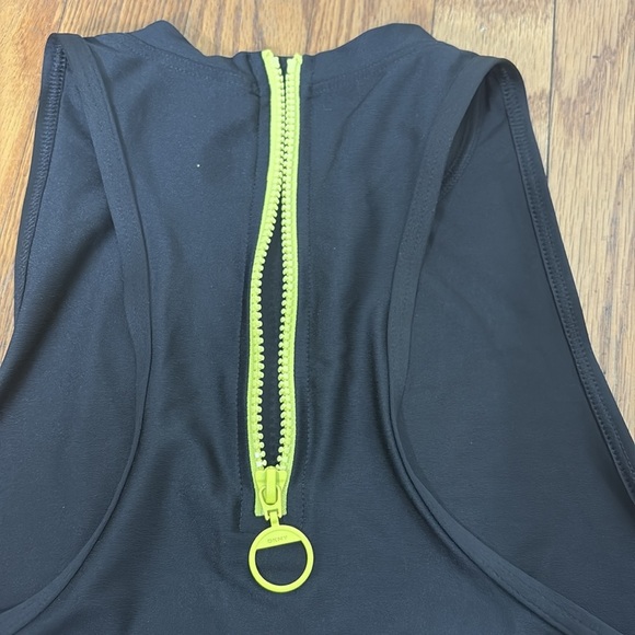 DKNY Black Sleeveless Racerback Pullover Swimwear Bikini Top Size M NWOT Logo - Picture 6 of 6